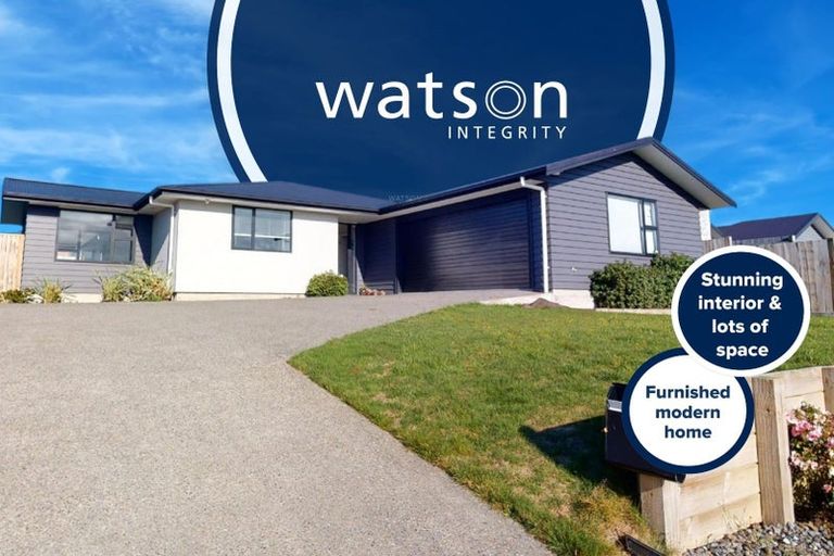 Photo of property in 8 Silicon Way, Fitzherbert, Palmerston North, 4410