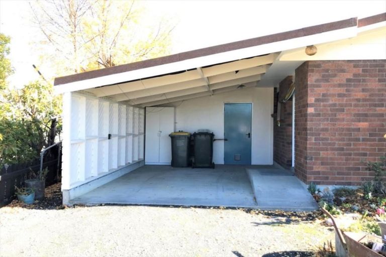 Photo of property in 13a Side Street, Clinton, 9534