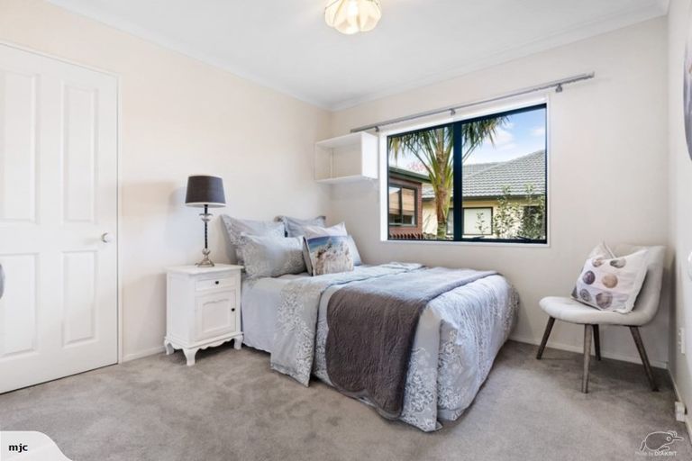 Photo of property in 26 Adelphi Place, Albany, Auckland, 0632