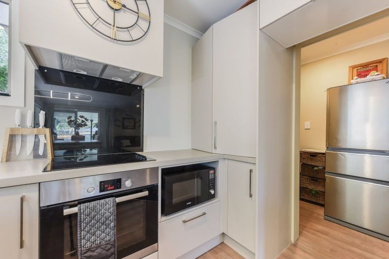 Photo of property in 118 Milton Terrace, Picton, 7220