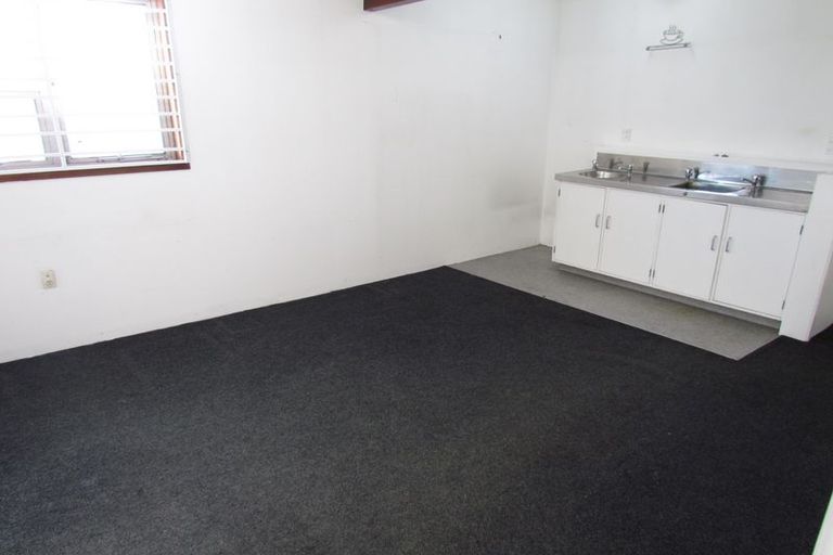 Photo of property in 108 Queen Street West, Levin, 5510