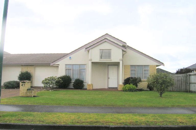 Photo of property in 47 Fernbrook Close, Burswood, Auckland, 2013