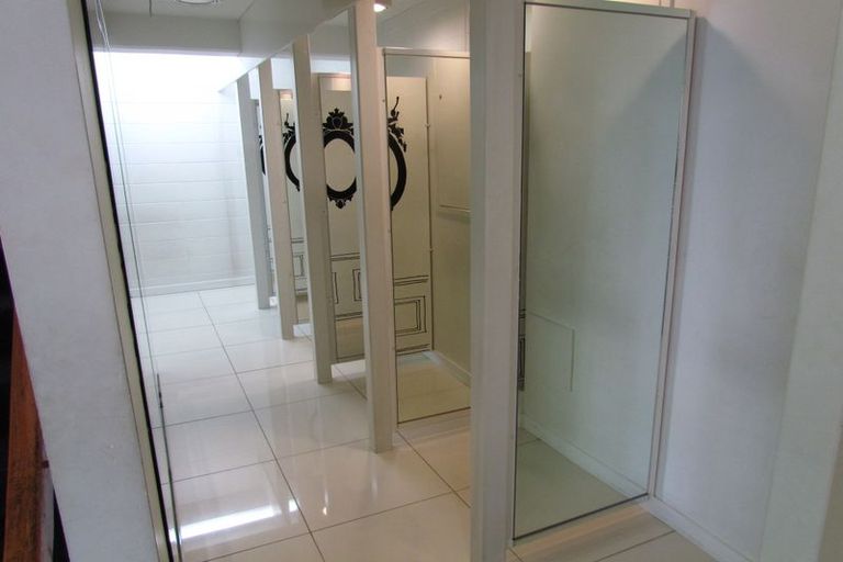 Photo of property in 108 Queen Street West, Levin, 5510