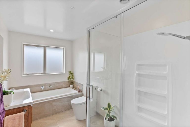 Photo of property in 8 Hoffman Street, Marshland, Christchurch, 8083