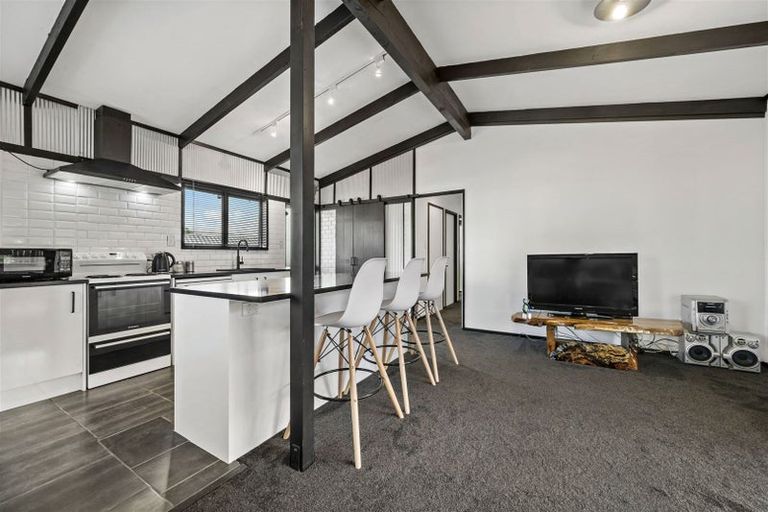 Photo of property in 1/20 Crosby Road, West Harbour, Auckland, 0618