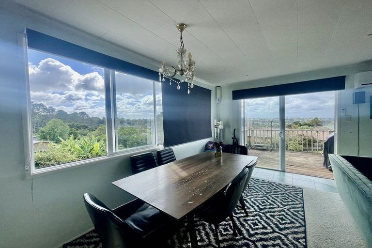 Photo of property in 5 Mcclintock Road, Massey, Auckland, 0614