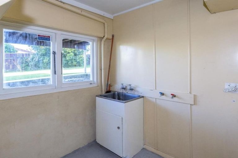 Photo of property in 18 Burn Street, Levin, 5510