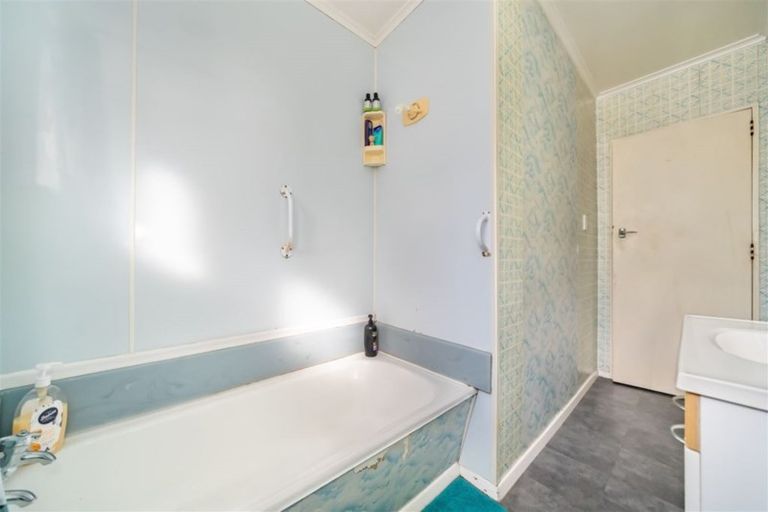 Photo of property in 1117a Fergusson Drive, Clouston Park, Upper Hutt, 5018