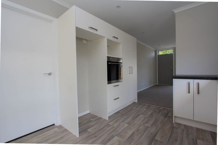 Photo of property in 27a Southsea Crescent, Silverdale, Hamilton, 3216