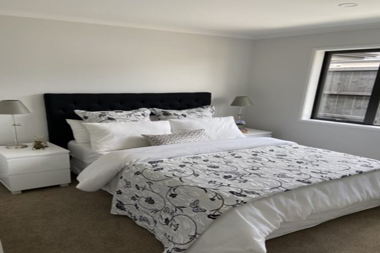 Photo of property in 27 Walter Lawry Road, Paerata, Pukekohe, 2124