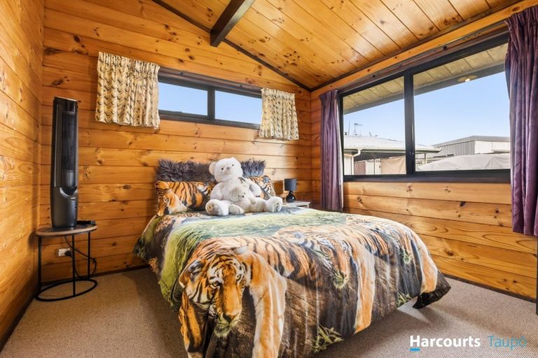 Photo of property in 6 Newberry Place, Richmond Heights, Taupo, 3330