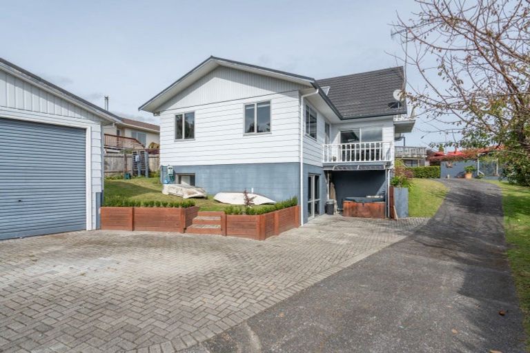 Photo of property in 12 Normand Place, Richmond Heights, Taupo, 3330