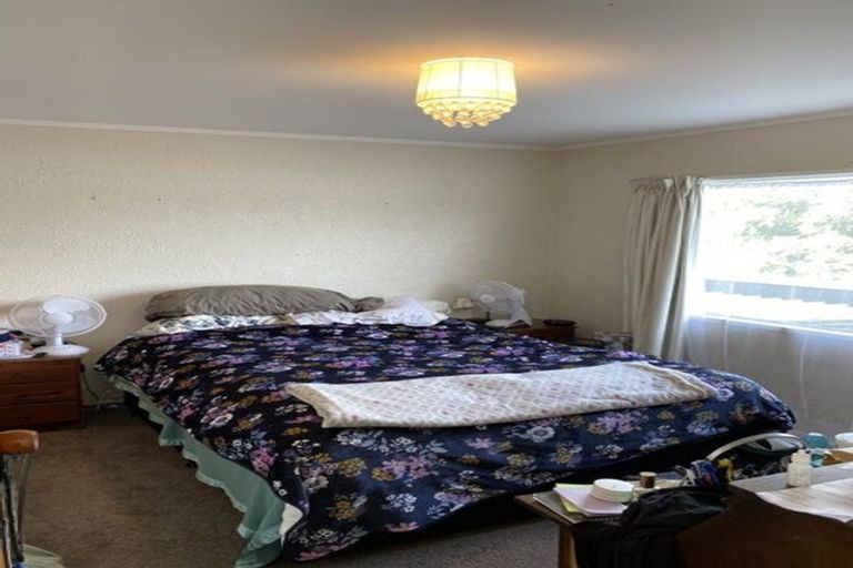 Photo of property in 1 Albatross Road, Red Beach, 0932