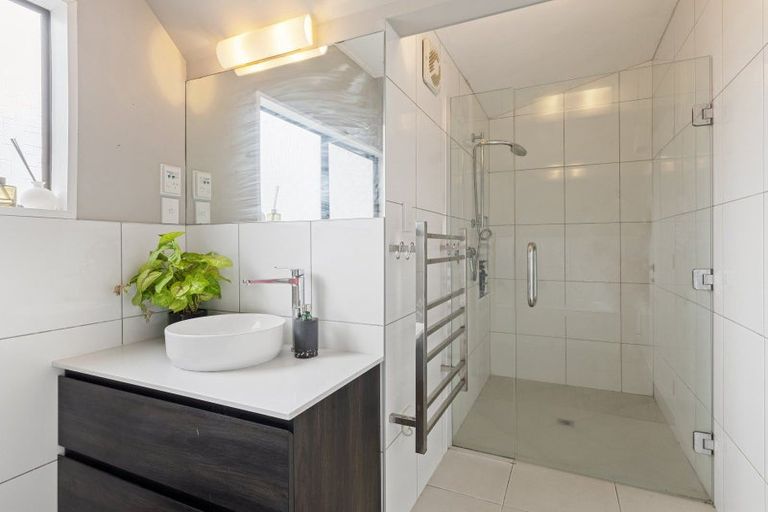 Photo of property in 239c Dixon Road, Fitzroy, Hamilton, 3206