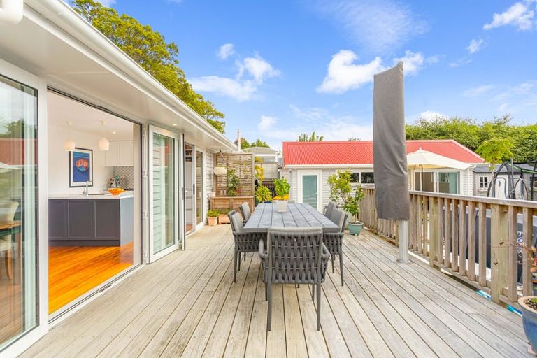Photo of property in 149 Seabrook Avenue, New Lynn, Auckland, 0600