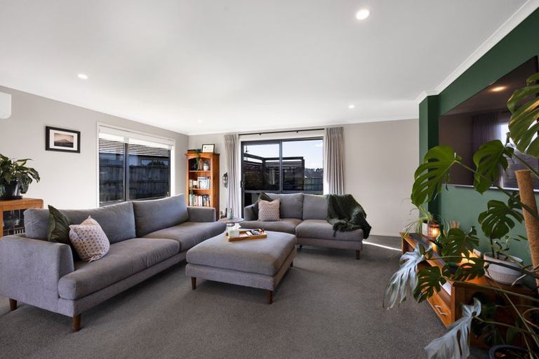 Photo of property in 2 Biron Place, Stratford, 4332