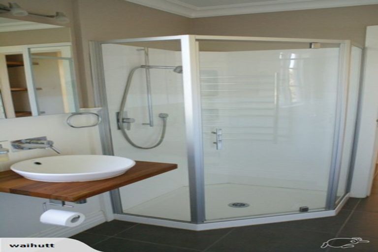 Photo of property in 70 Revans Street, Featherston, 5710