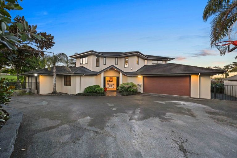 Photo of property in 2 Stonebridge Road, Temple View, Hamilton, 3289