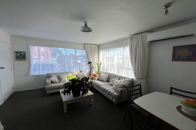 Photo of property in 2/31 Campbell Terrace, Petone, Lower Hutt, 5012
