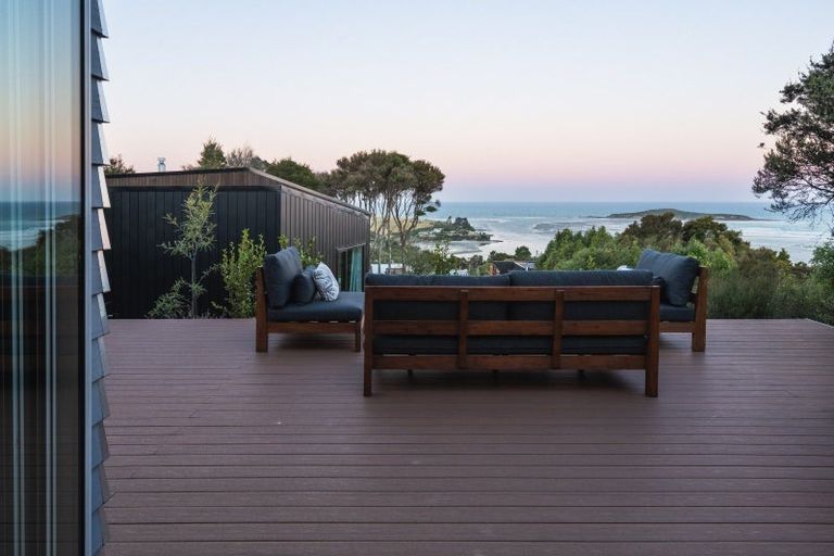 Photo of property in 37 Totara Close, Taieri Mouth, 9091