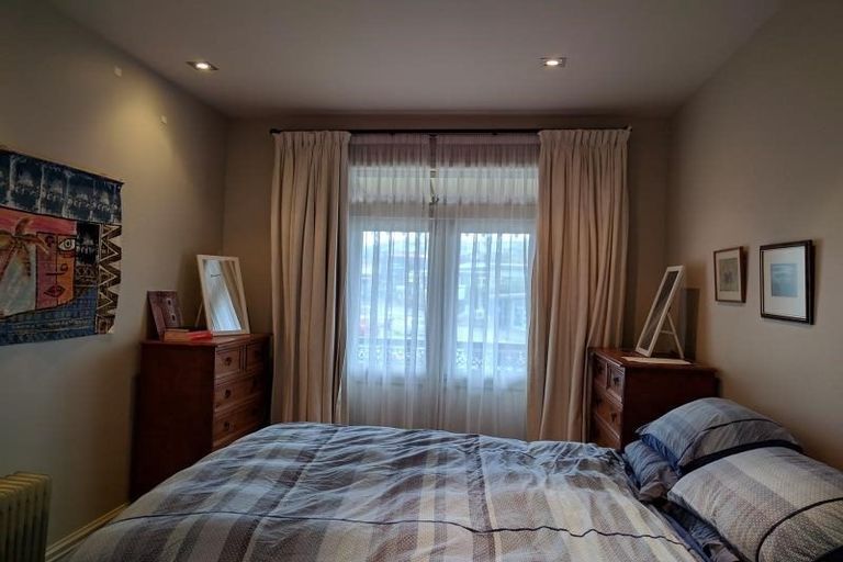 Photo of property in 40e Agra Crescent, Khandallah, Wellington, 6035
