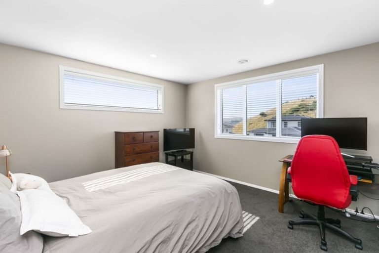 Photo of property in 117 Amesbury Drive, Churton Park, Wellington, 6037