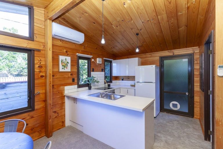 Photo of property in 6 Park Avenue, Waikanae, 5036