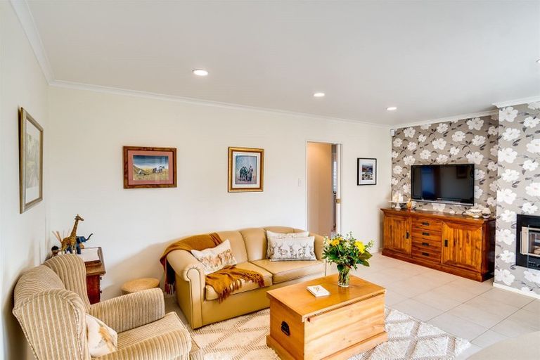 Photo of property in 2 Ebury Mews, Taradale, Napier, 4112