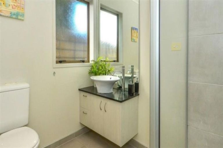 Photo of property in 24 Kauri Road, Pukekohe, 2120