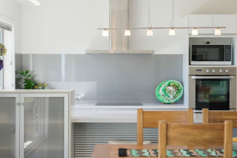 Photo of property in 5 Ocean Vista Lane, Paraparaumu, 5032