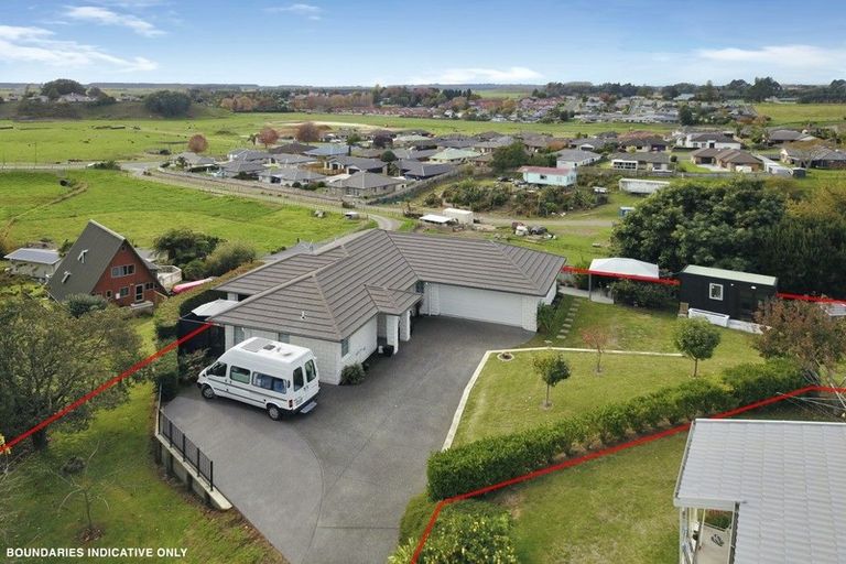 Photo of property in 8c Wiltshire Place, Te Puke, 3119
