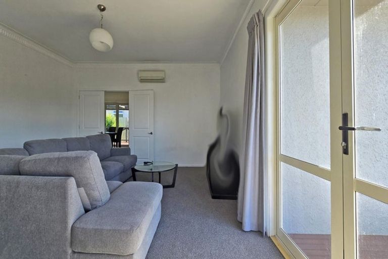 Photo of property in 17 Anzac Avenue, Onekawa, Napier, 4110