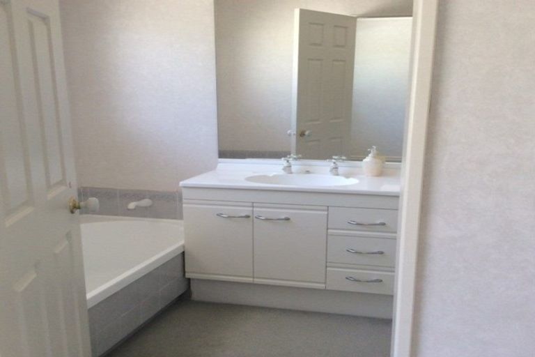 Photo of property in 15 Monterey Key, Papamoa Beach, Papamoa, 3118