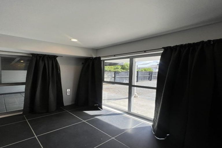 Photo of property in 2/630 Hereford Street, Linwood, Christchurch, 8011