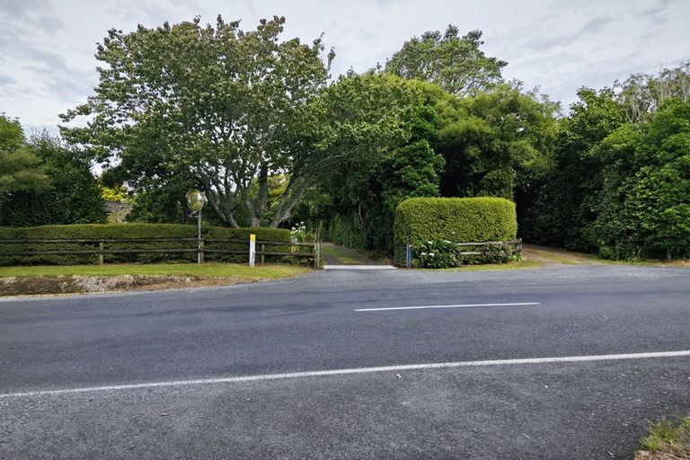 Photo of property in 223 Mataro Road, Onaero, Urenui, 4375