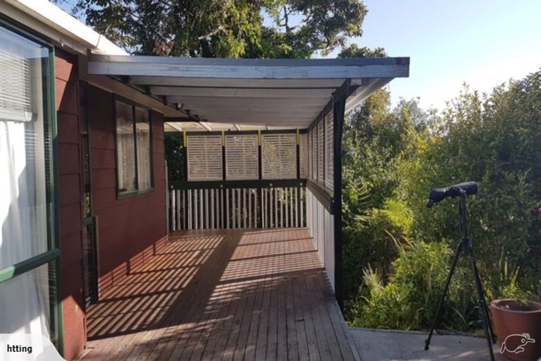 Photo of property in 18a Crompton Road, Massey, Auckland, 0614