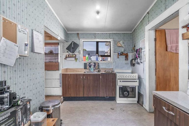 Photo of property in 14 Collingwood Street, Strathern, Invercargill, 9812