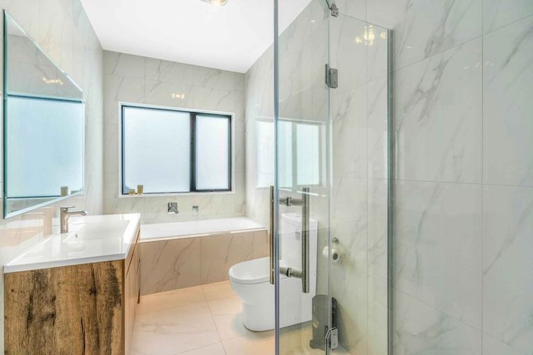 Photo of property in 3 Sapwood Crescent, Takanini, 2110