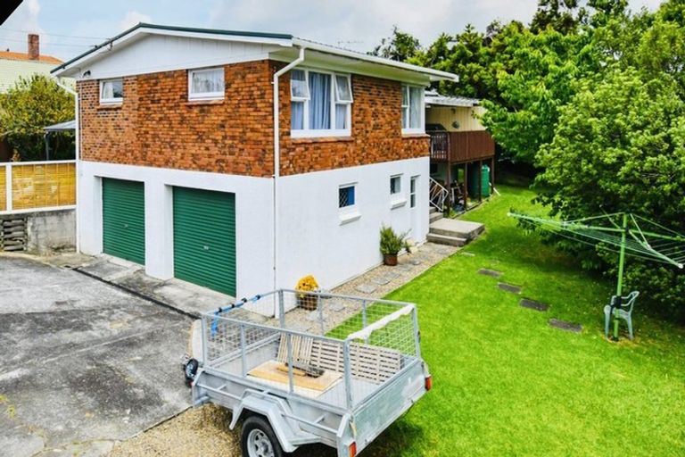 Photo of property in 32 Grande Vue Road, Hillpark, Auckland, 2102