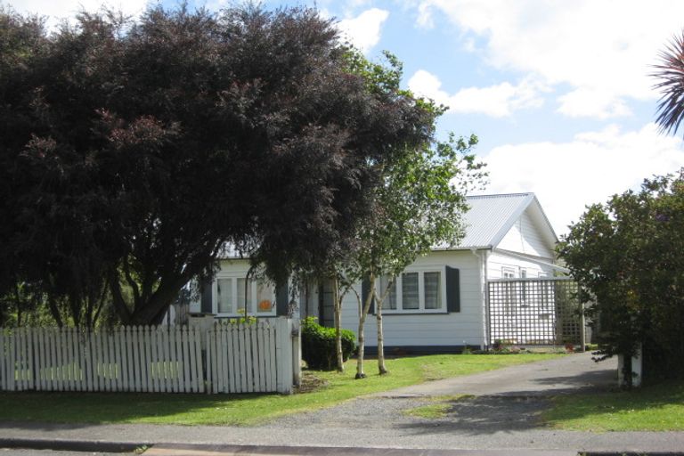 Photo of property in 2/108 Porchester Road, Papakura, 2110