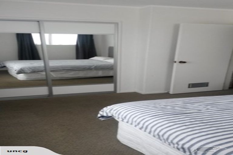 Photo of property in 2/103 Rongotai Road, Kilbirnie, Wellington, 6022