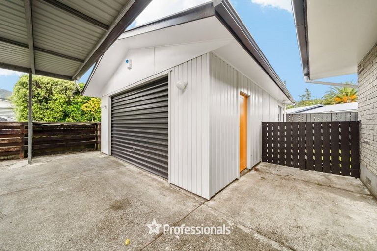 Photo of property in 294 Stokes Valley Road, Stokes Valley, Lower Hutt, 5019