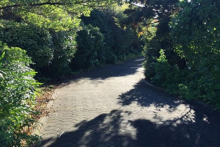 Photo of property in 5 Ranui Street, Waikawa, Picton, 7220