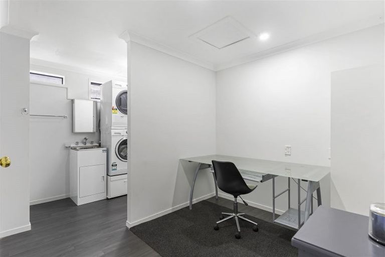 Photo of property in 20a Ocean View Road, Hatfields Beach, Orewa, 0931