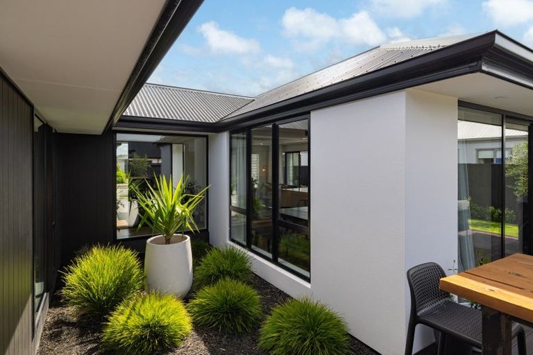 Photo of property in 11 Letitia Street, Burwood, Christchurch, 8083