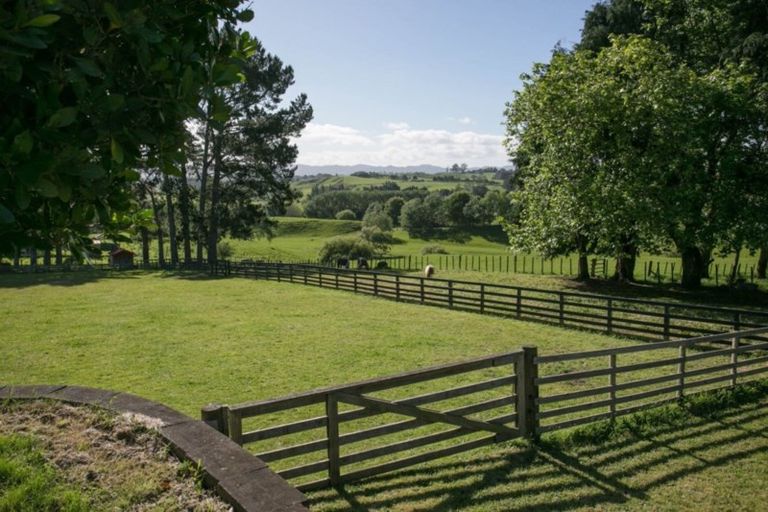 Photo of property in 170 Foster Road, Temple View, Hamilton, 3290