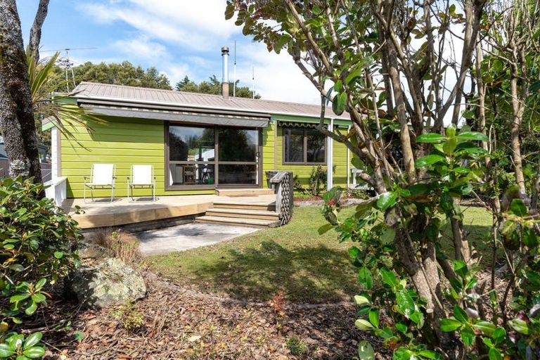 Photo of property in 19 Deller Drive, Carterton, 5713