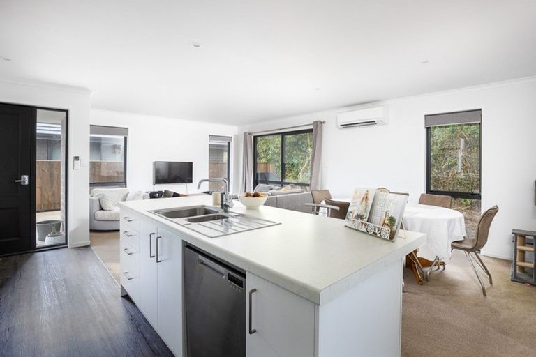 Photo of property in 10 Nukuroa Close, Waitara, 4320