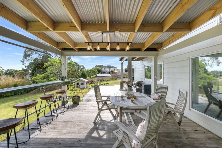 Photo of property in 65 Sandstone Road, Whitford, Manurewa, 2576