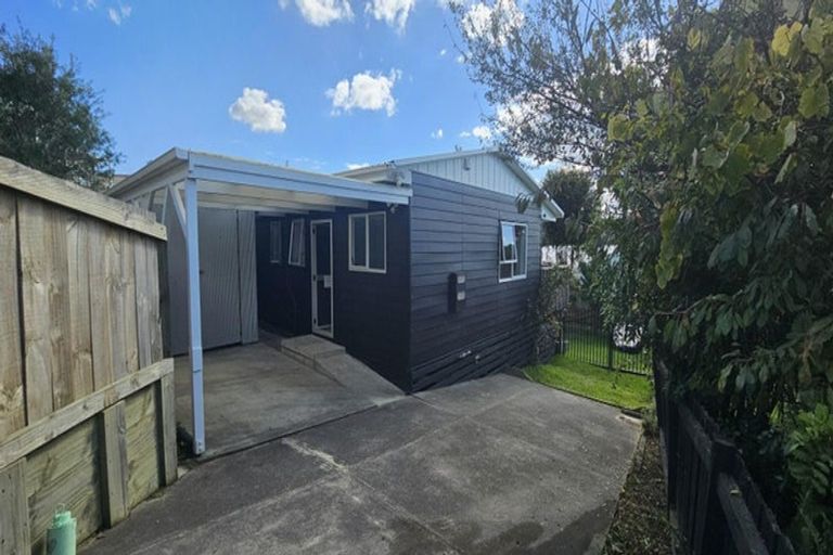 Photo of property in 17b Scott Road, Stanmore Bay, Whangaparaoa, 0932